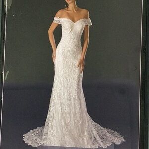 Stella Couture, 23500, size 12, ivory